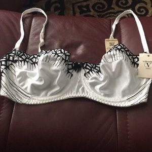 Vintage Valentino bra 36C